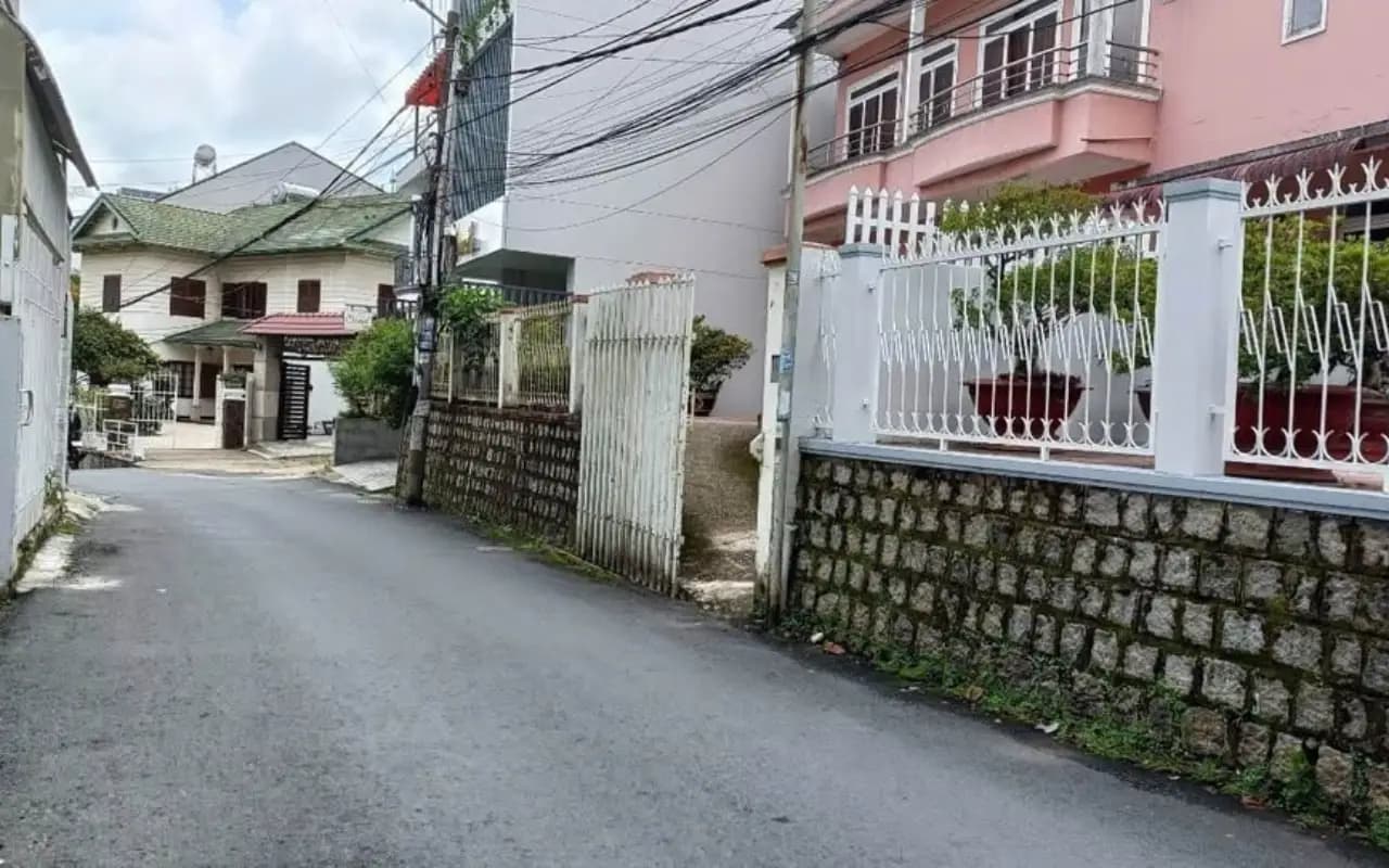 Bán Nhà Phố Đường Nhựa KQH Nguyễn Công Trứ - Phan Đình Phùng - Đà Lạt